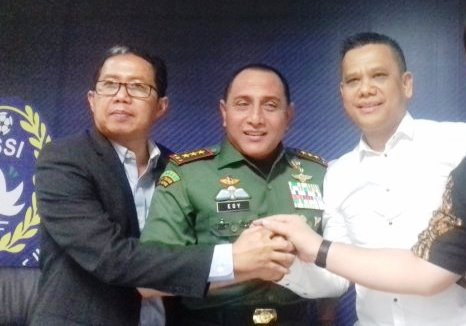 PT LIB Bantah Berpihak