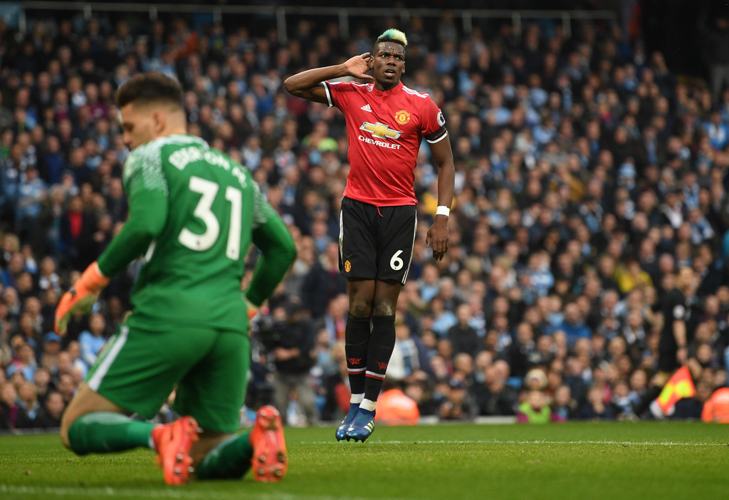 Legenda Man United Berharap Pogba Konsisten Bermain untuk Imbangi Warna Rambutnya yang Nyentrik