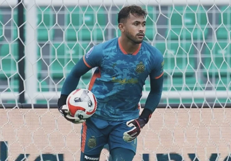 Eks Kiper Persib Bandung Dikabarkan Menuju Persija, Pratama Arhan Berpisah dengan Bangkok United
