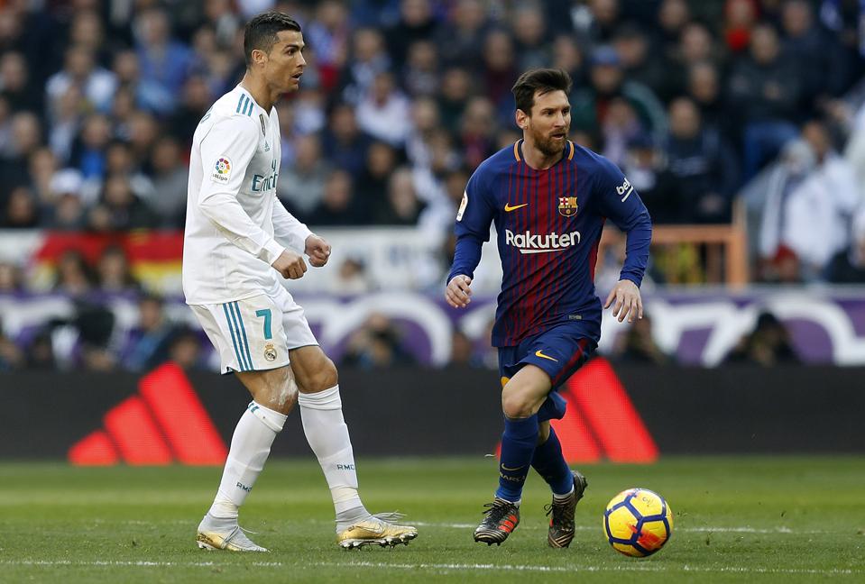 Duel Cristiano Ronaldo Vs Lionel Messi Dipastikan Tertunda