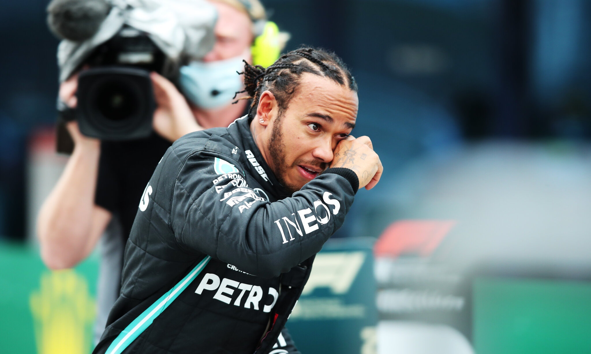 Punya Prestasi Cemerlang, Lewis Hamilton Harus Dapat Gelar Ksatria