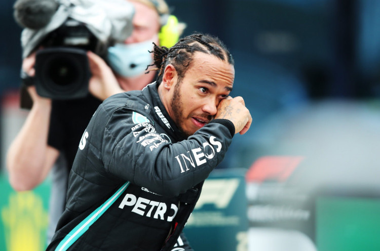 Punya Prestasi Cemerlang, Lewis Hamilton Harus Dapat Gelar Ksatria