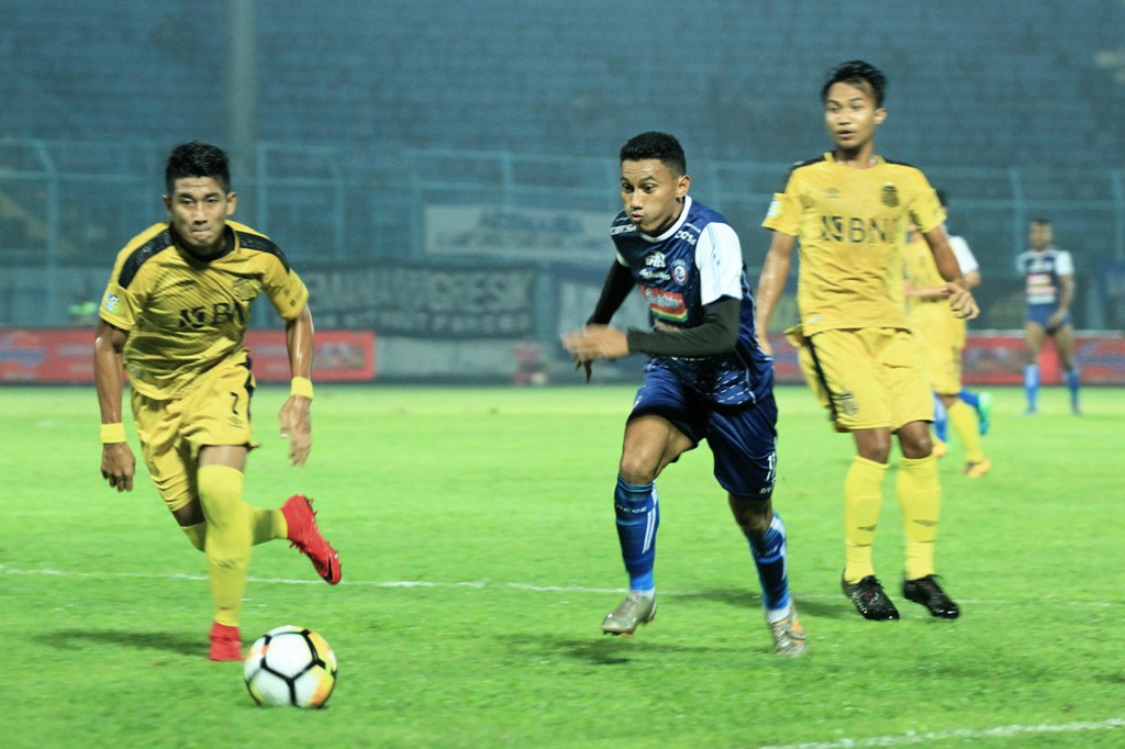 Rivaldi Bauwo Tahan Sakit di Balik Dua Golnya dalam Kemenangan Arema FC