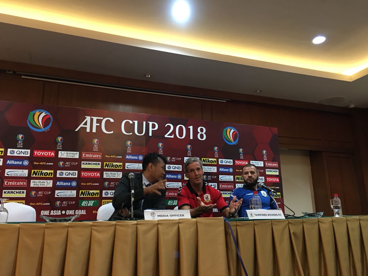 Pelatih Tampines Rovers Terkejut dengan Sesi Jumpa Pers Kontra Persija
