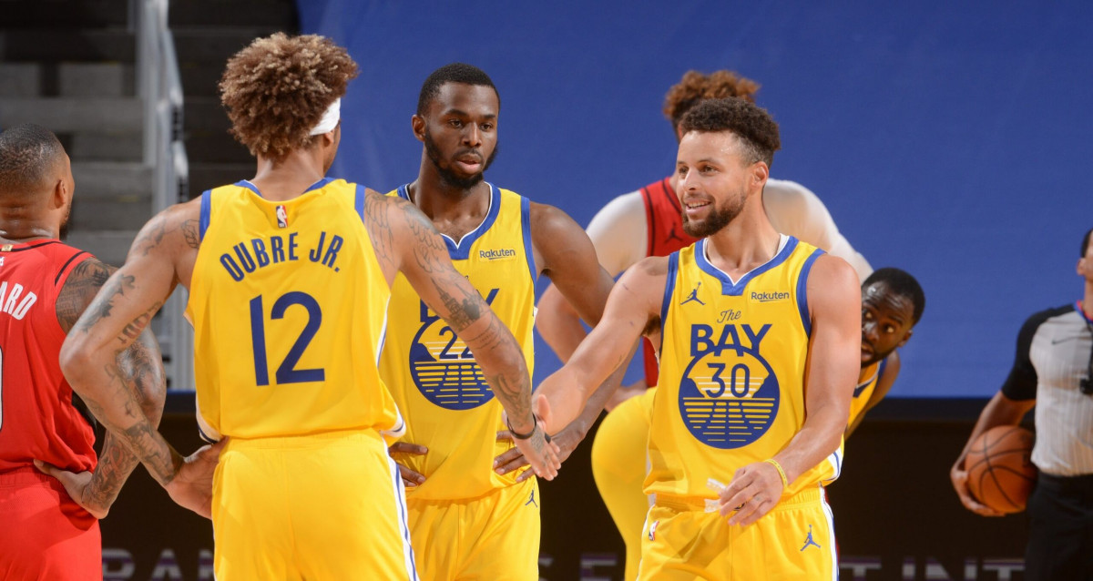 Hasil NBA: 62 Poin Curry Warnai Kemenangan Warriors