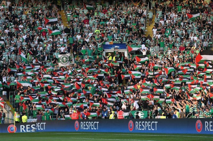 Suporter Celtic Kibarkan Bendera Palestina Saat Hadapi Klub Israel