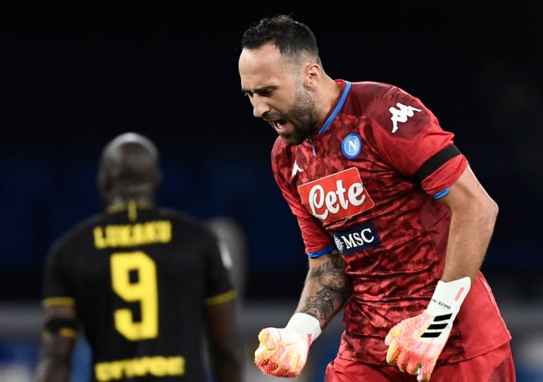 Napoli 1-1 Inter Milan: David Ospina Brilian, Dries Mertens Ukir Sejarah Baru