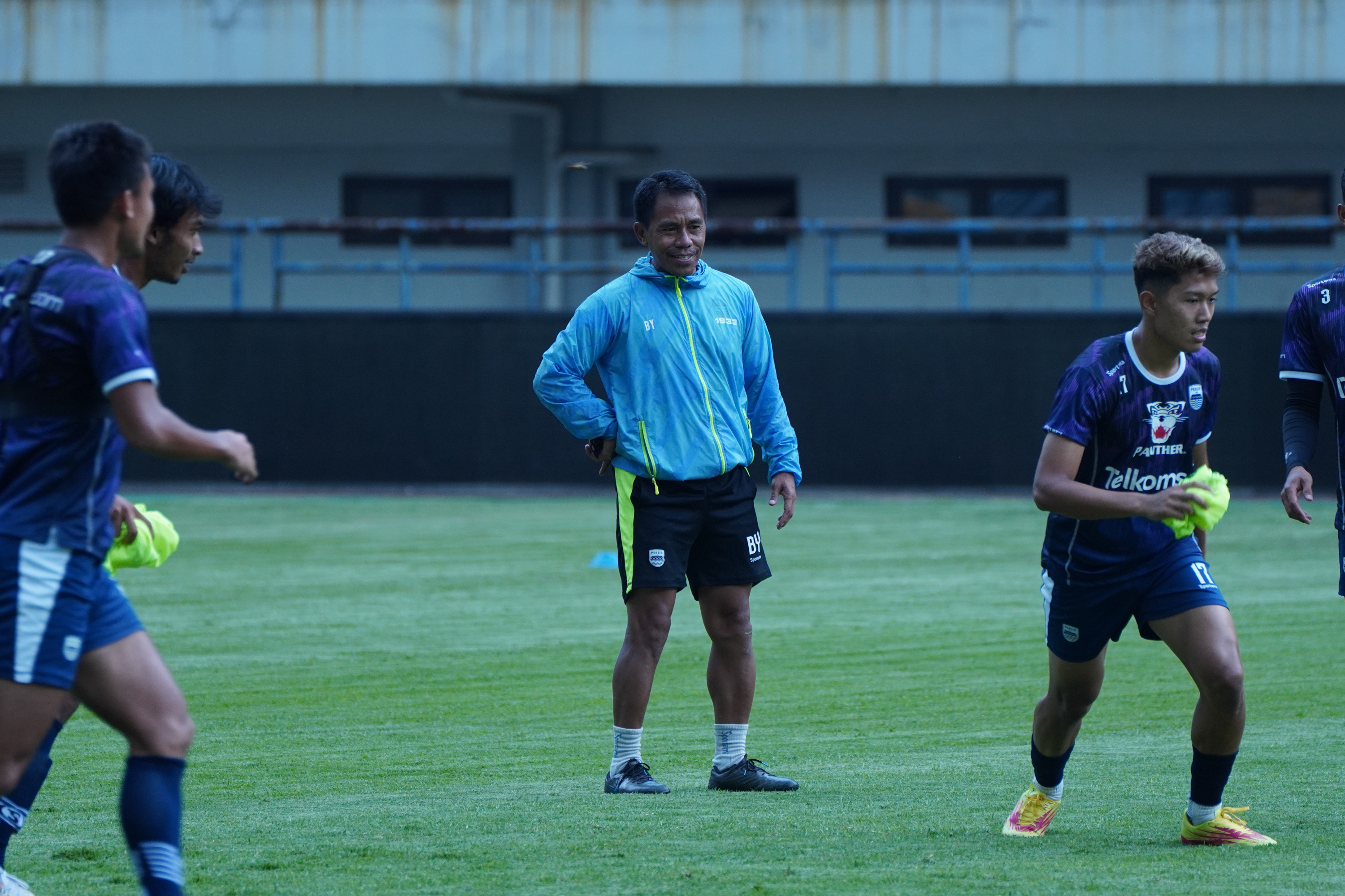 Persib di Bawah Budiman Akan Mainkan Bola-bola Pendek