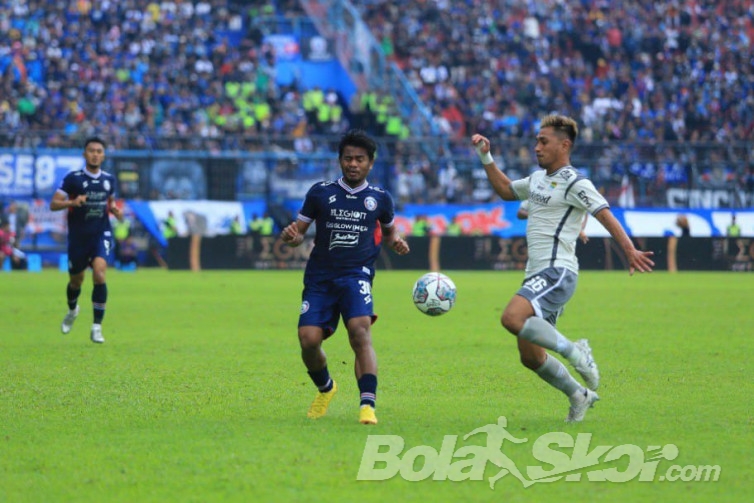 Kalah dari Persib, Javier Roca Sebut Arema FC Tak Beruntung dan Sudah Main Gaya Malangan