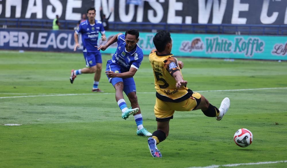 Hasil Super League 2025/2026: Persib Bandung Juara Paruh Musim Usai Kalahkan Persija Jakarta