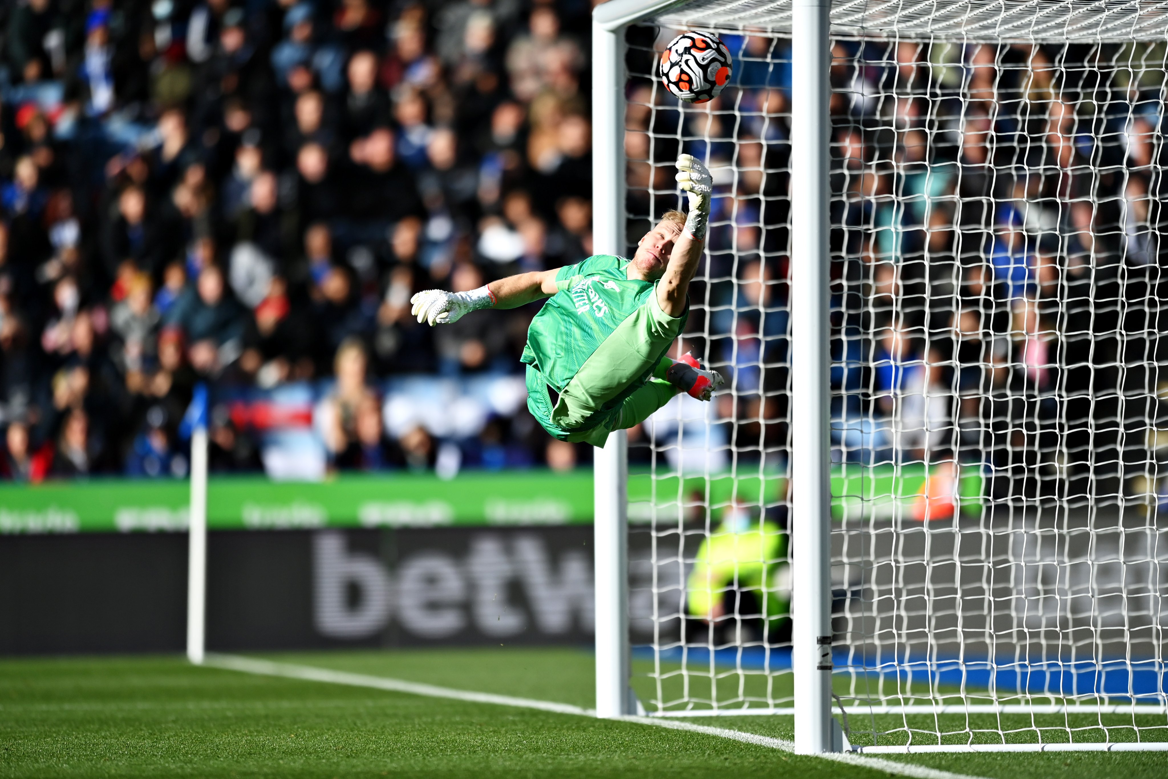 Aaron Ramsdale Tampil Impresif, Momentum Arsenal Terjaga