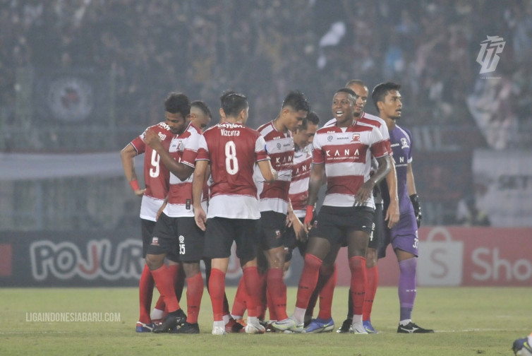 Madura United Kibarkan Bendera Putih untuk Jadi Juara Liga 1?