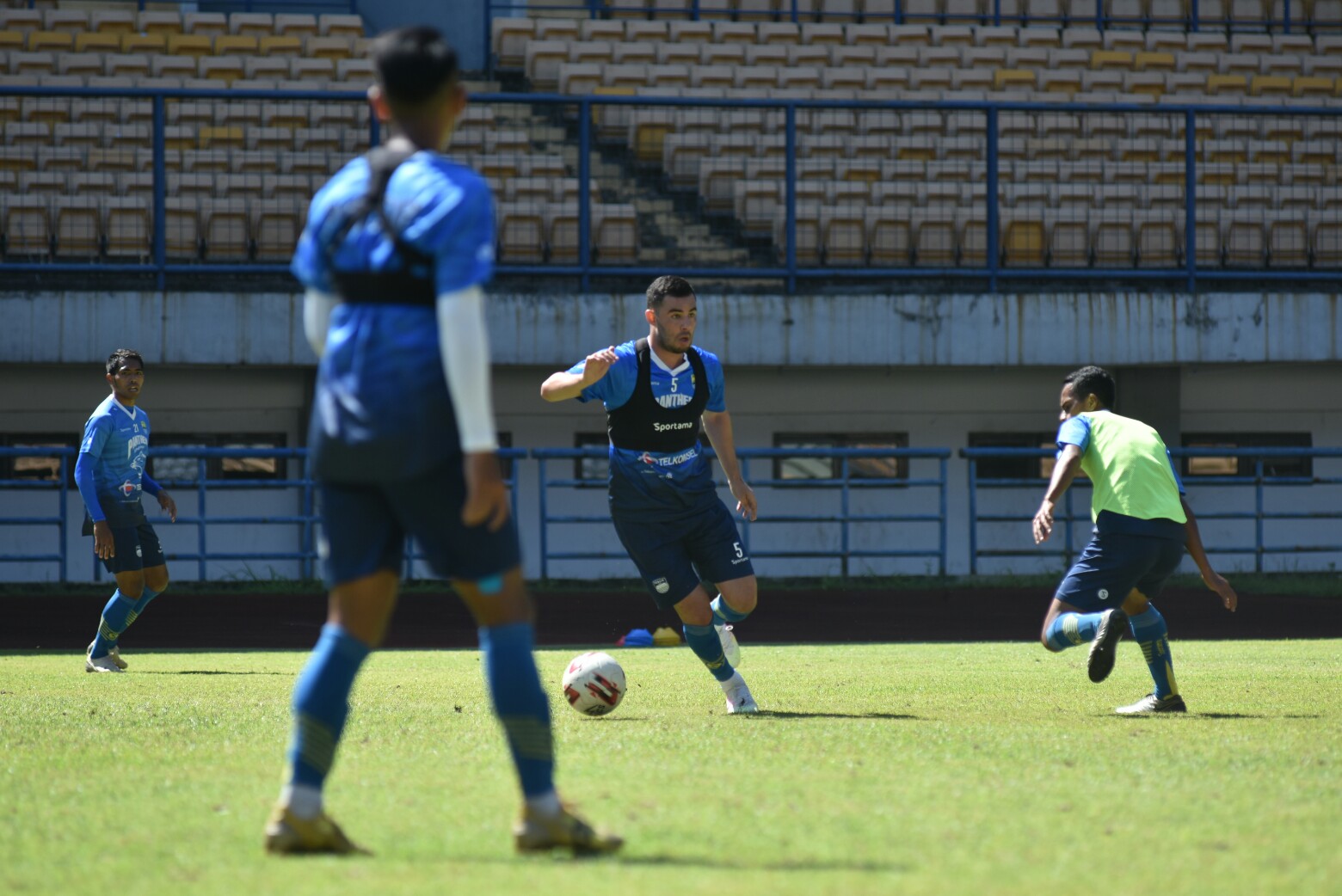 Kerja Keras Farshad Noor untuk Bisa Bermain Penuh di Persib