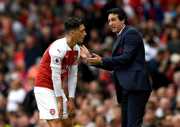 Klub Turki Siap Lakukan Segalanya demi Rekrut Mesut Ozil