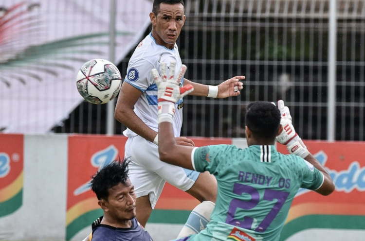 Hasil Liga 1: Persita Bungkam Persela 3-0