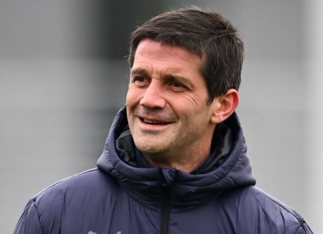  Cristian Chivu Pelatih yang Tepat untuk Inter Milan