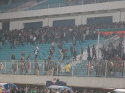 Puluhan Mobil Rusak Jadi Kerugian Besar Aremania saat Kerusuhan Suporter di Stadion Maguwoharjo