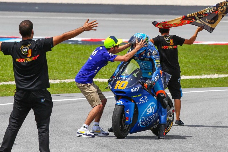 Valentino Rossi Bangga dengan Pencapaian sang Adik