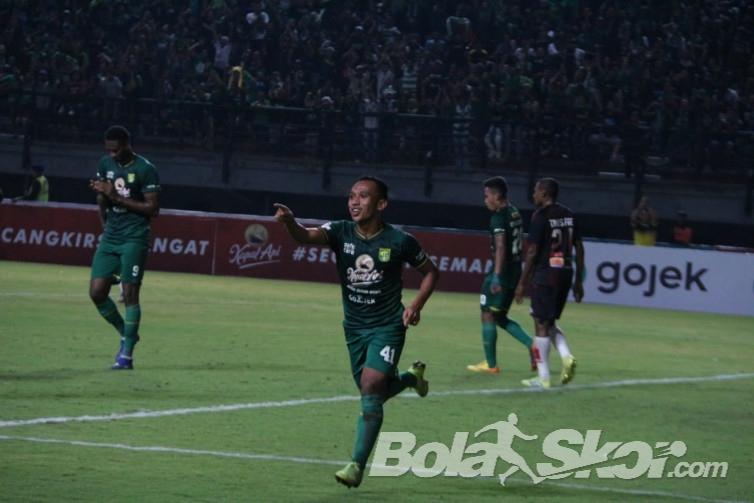 Perjalanan Karier dan Kenangan Tak Terlupakan Irfan Jaya di Persebaya