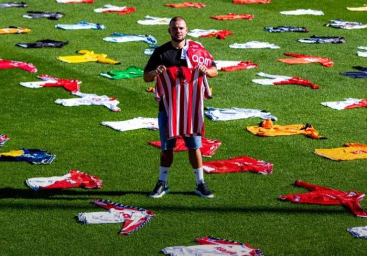 Cerita Fans Sejati AS Monaco, Koleksi 1.146 Jersey dan Ukir Rekor Baru