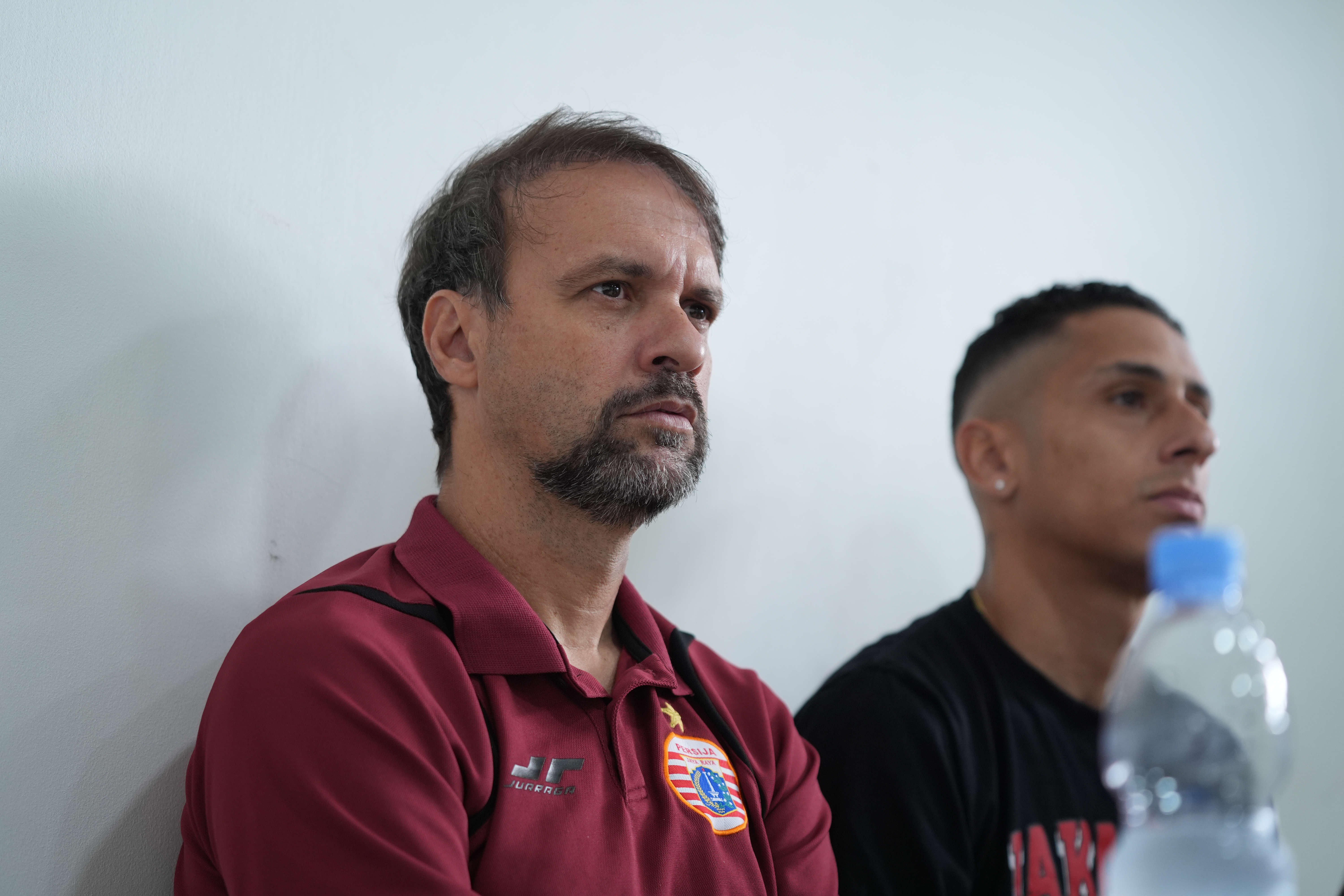 Persib Tanpa Andrew Jung dan Saddil Ramdani, Pelatih Persija Cuek dan Sebut Itu Urusan Bojan Hodak