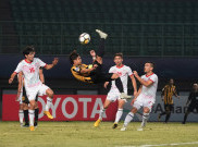 Tekel Horor Bek Timnas Malaysia U-19 Bikin Kaki Pemain Tajikistan Mengerikan
