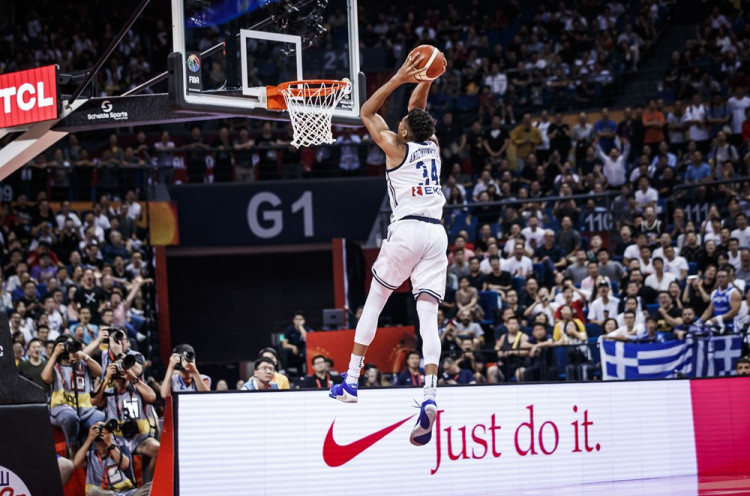 Piala Dunia Basket 2019: Giannis Antetokounmpo Mengamuk, Yunani Lolos 