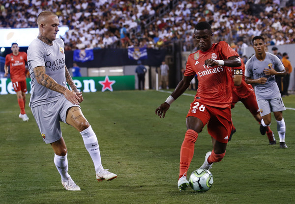 Tak Senang dengan Keputusan Lopetegui, Wonderkid Real Madrid Berniat Angkat Kaki