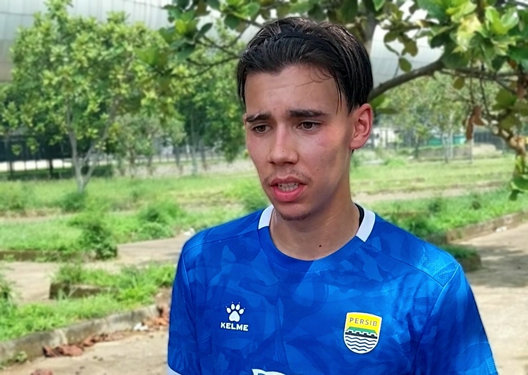 Dion Markx Bicara Persaingan di Persib dan Coffee Shop di Bandung