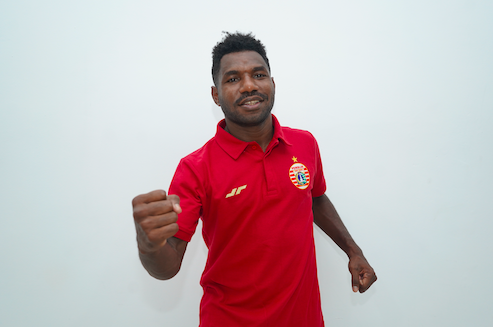 Persija Jakarta Resmi Ikat Ricky Cawor Tiga Musim