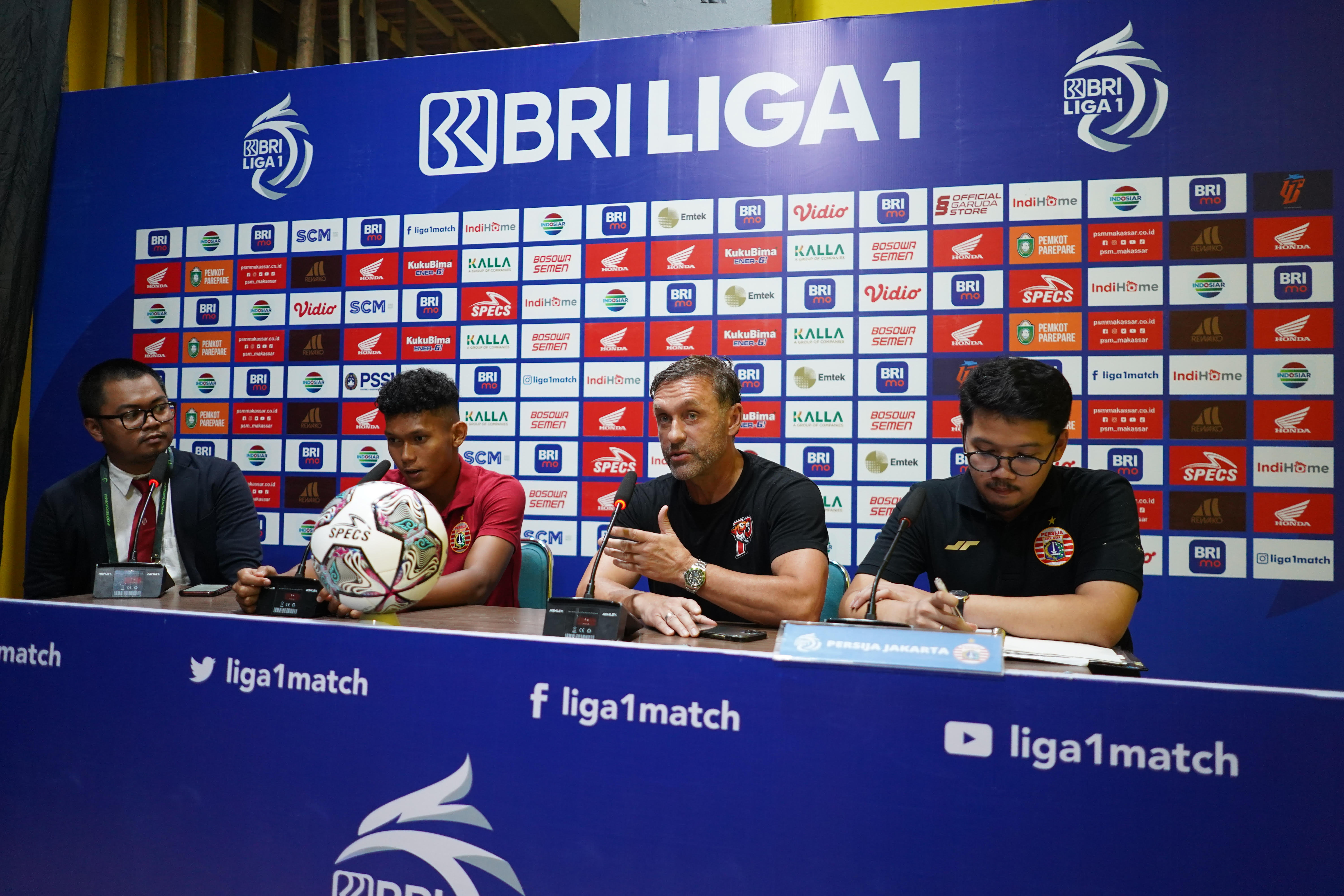 Thomas Doll Sepakat dengan Bernardo Tavares, Persija dan PSM Dirugikan Wasit