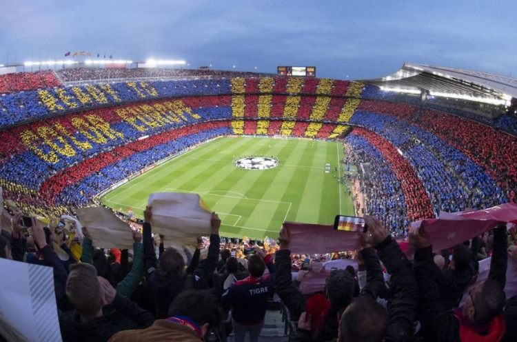 Mitra Kerja Mike Tyson Serius Ingin Beli Hak Nama Stadion Barcelona