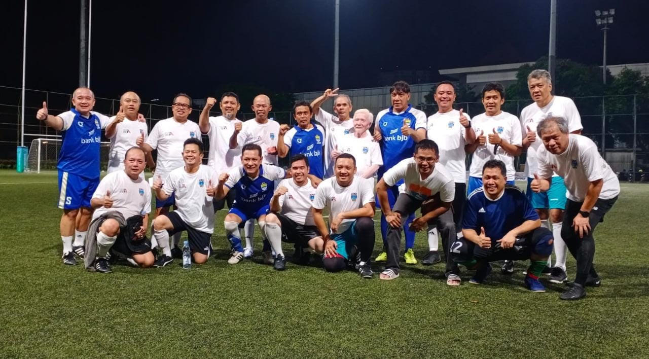 Tim Legenda Persib Meriahkan IA-ITB Cup 2023 di Kompleks SUGBK