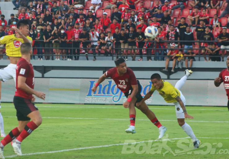 Jajang Gantikan Posisi Leonard, Yakin Hadapi Persija Akan Seru