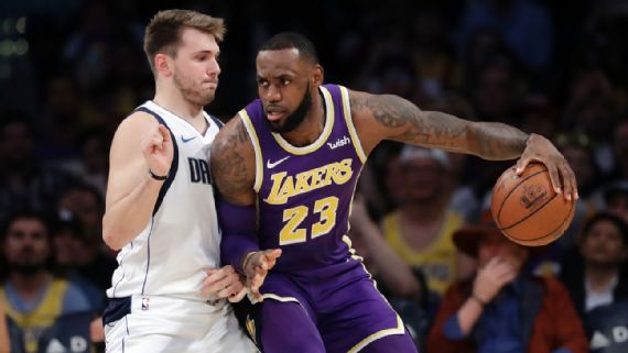 Rookie Dallas Mavericks Semringah Dapat Jersey LeBron James