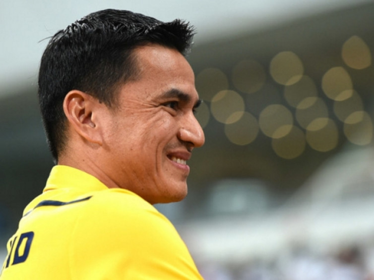 Gaji Besar, Kiatisuk Senamuang Targetkan Klub Vietnam ke Liga Champions