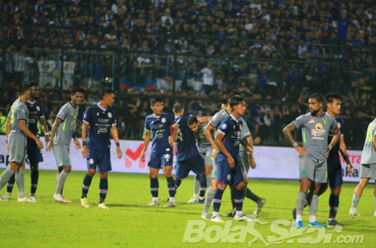 Arema FC Dibayangi Statistik Minor Melawan Persebaya