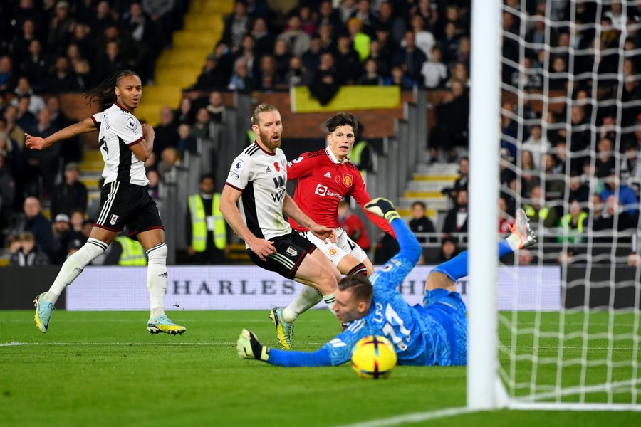 Fulham 1-2 Manchester United: Alejandro Garnacho Kembali Jadi Pahlawan