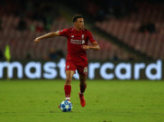 Jelang Kroasia Vs Inggris, Penggawa Liverpool Asyik Bertanding Catur dengan Juara Dunia