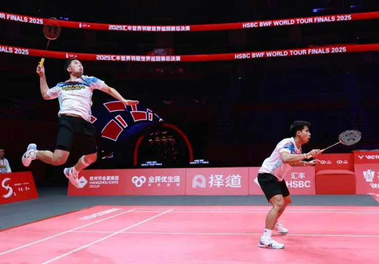 Hasil BWF World Tour Finals 2025: Sabar/Reza Puncaki Klasemen, Putri KW Buat An Se-young Kesulitan