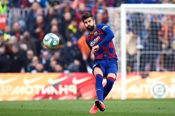 Gerard Pique: Barcelona Wajib Takut kepada Napoli