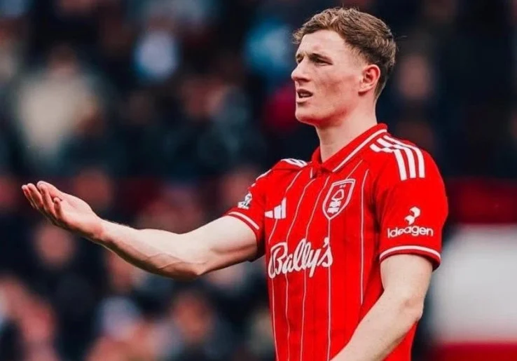 Bersaing dengan Manchester United, Manchester City Kirim Tawaran Fantastis untuk Rekrut Elliot Anderson