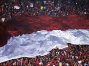 Bendera Merah Putih Raksasa Buatan Aremania Siap Dikibarkan Di Piala AFF 2016
