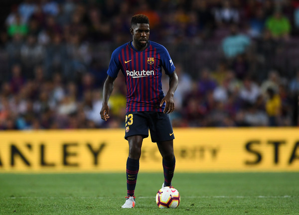 Cari Dana Rekrut De Ligt, Barcelona Siap Lepas Umtiti ke Manchester United