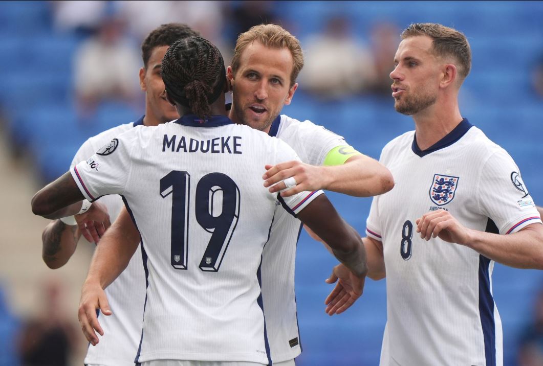  Inggris dan Belanda Menang di Markas Lawan