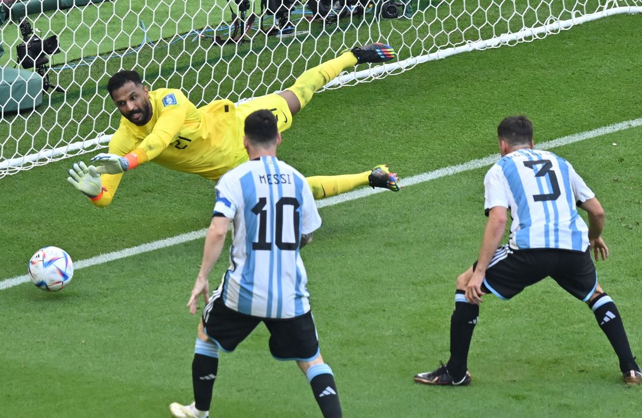 Bintang Laga Argentina Vs Arab Saudi: Mohammed Al-Owais Buat Frustrasi Albiceleste