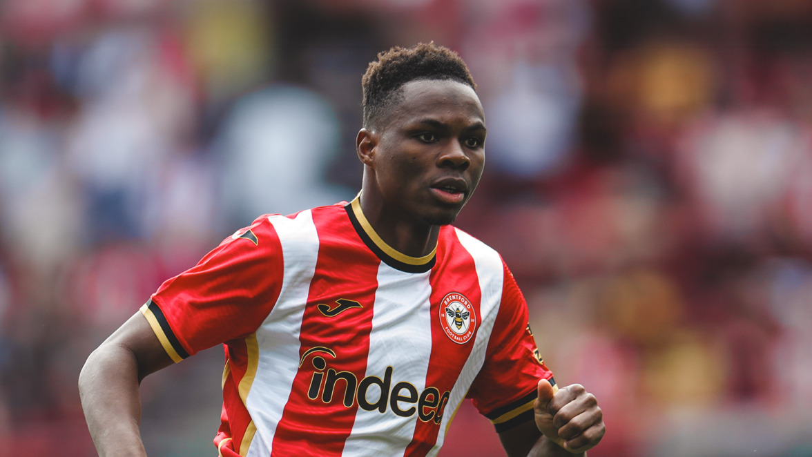 Mamadou Sangare. (Foto: Laman Resmi Brentford FC)