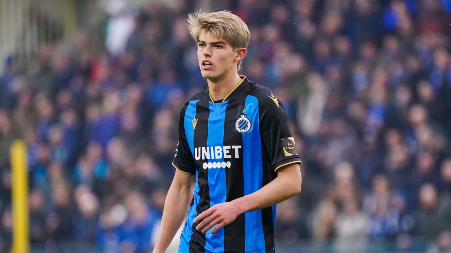 Cari Gelandang Serang, Pilihan Milan Jatuh kepada Charles De Ketelaere