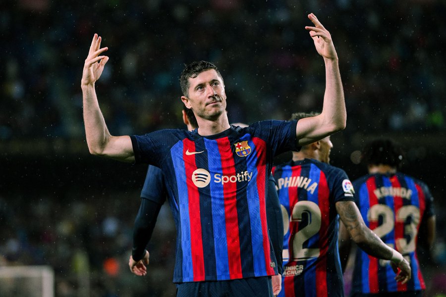 Robert Lewandowski Tidak Sabar Berduet dengan Lionel Messi