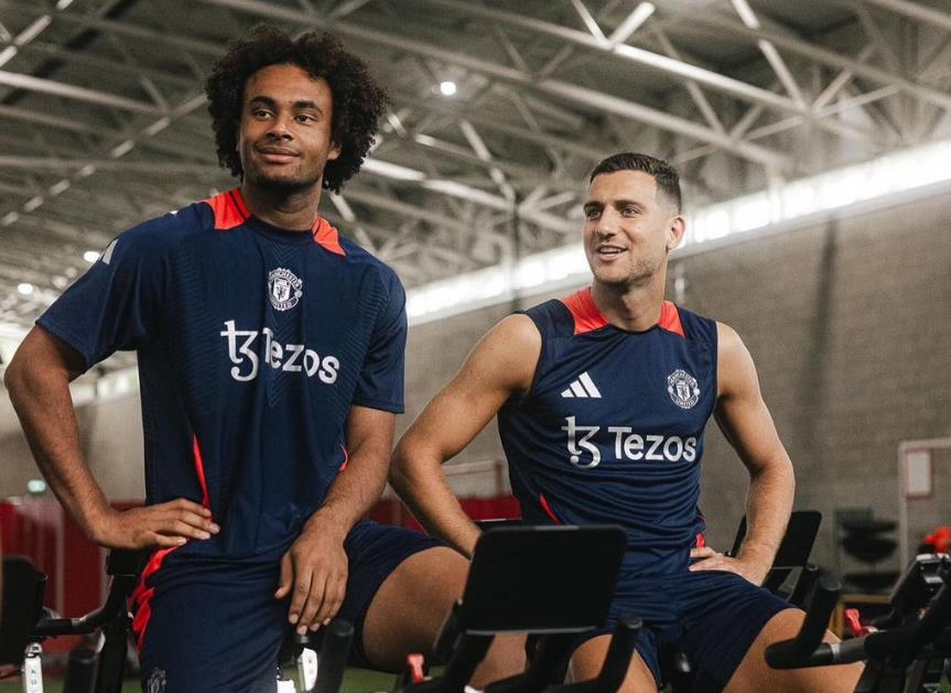 Joshua Zirkzee Janjikan Hal yang Berbeda di Manchester United